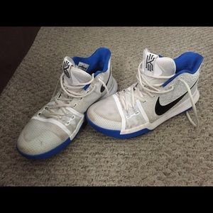 Nike Kyrie 3 BROTHERHOOD Basketball Sneakers